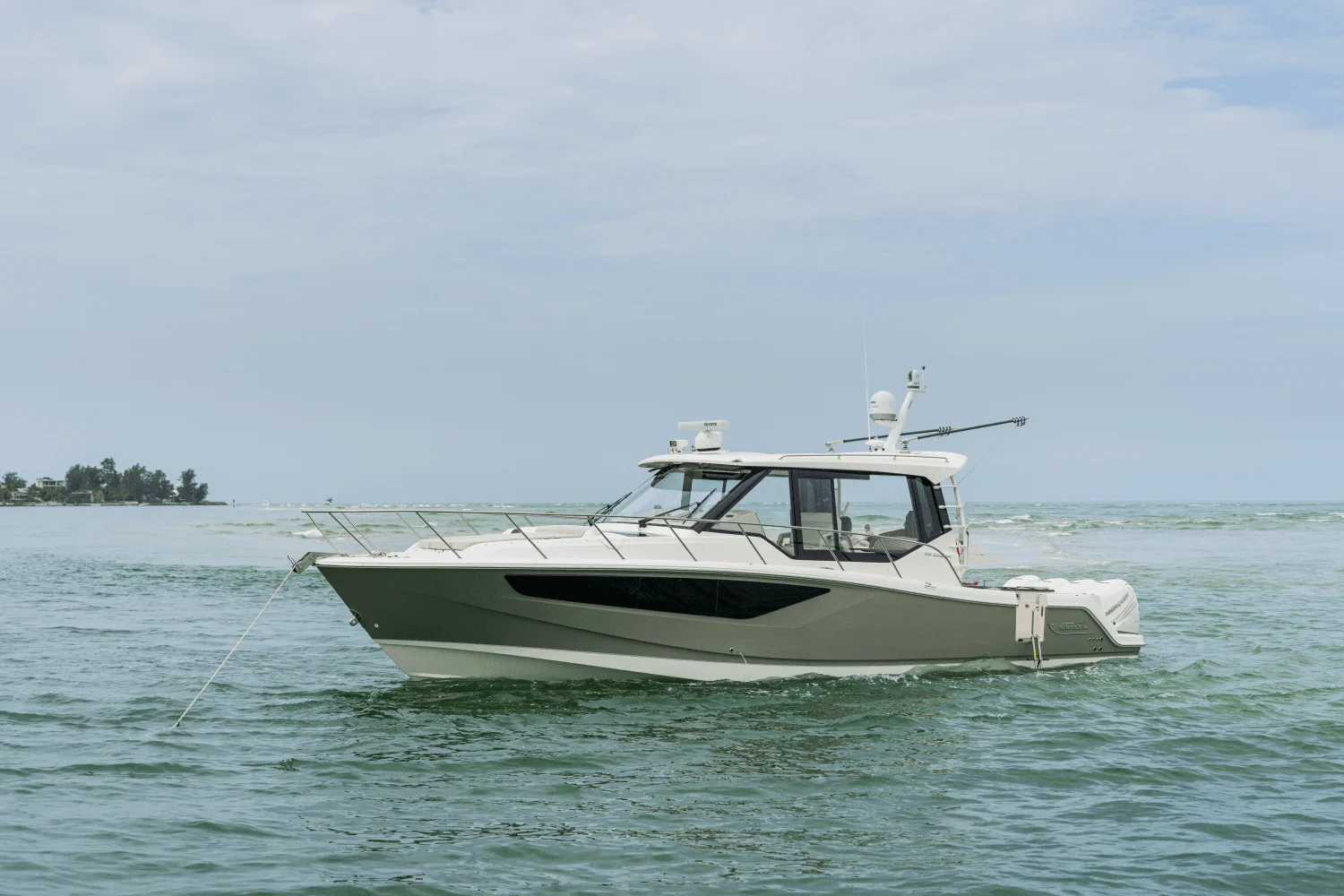 2026 Boston Whaler 405 Conquest Image Thumbnail #2