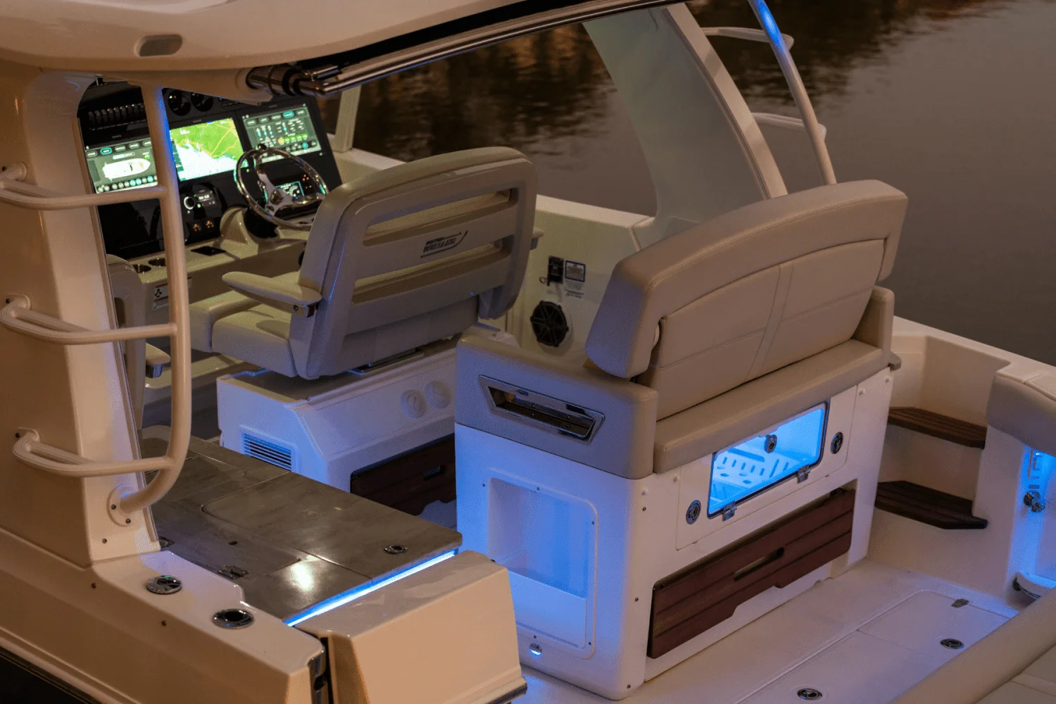 2026 Boston Whaler 380 Realm Image Thumbnail #59