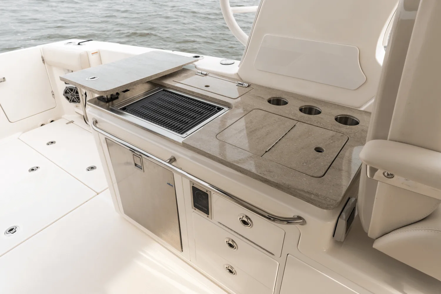 2026 Boston Whaler 380 Realm Image Thumbnail #96