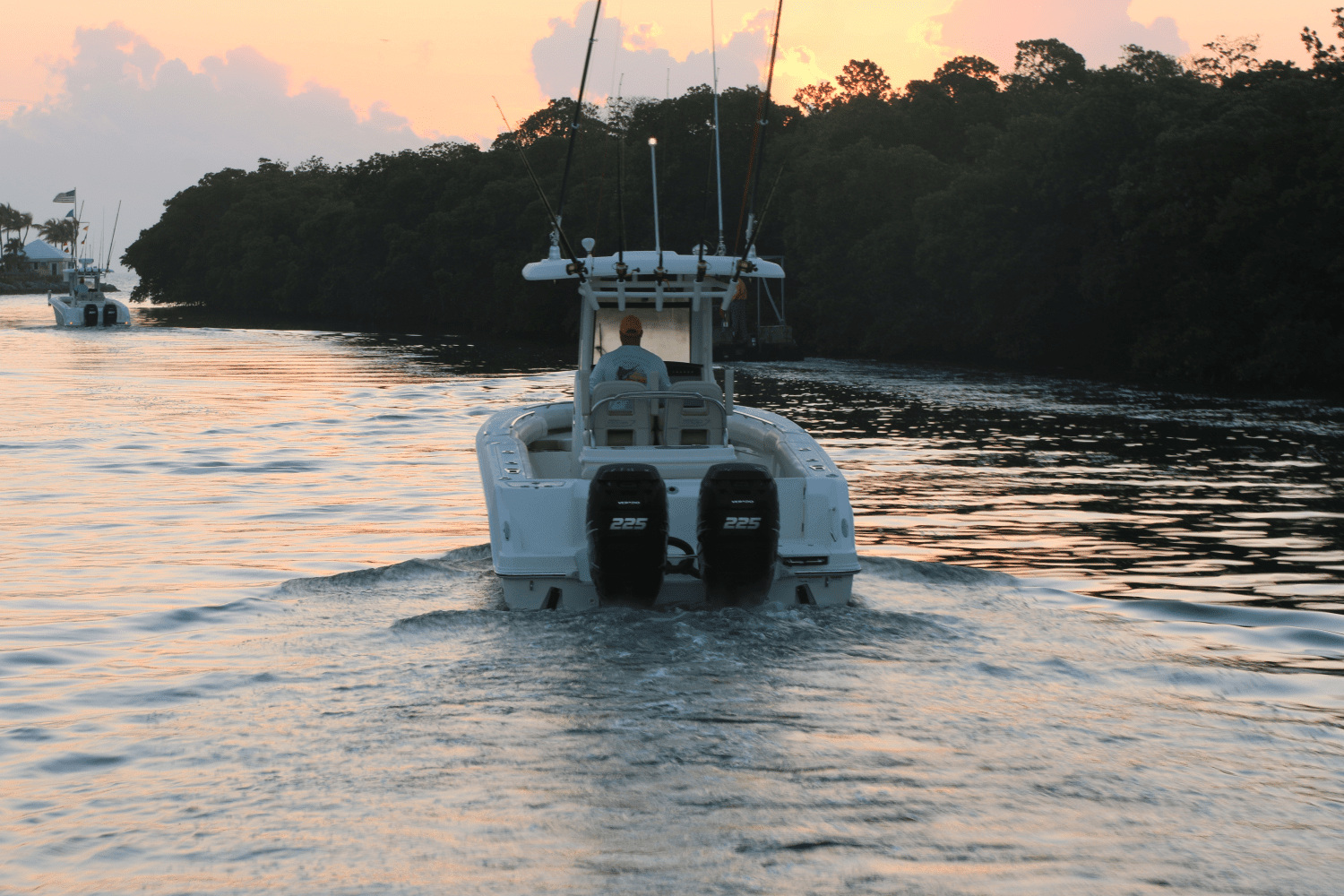 2026 Boston Whaler 250 Outrage Image Thumbnail #14