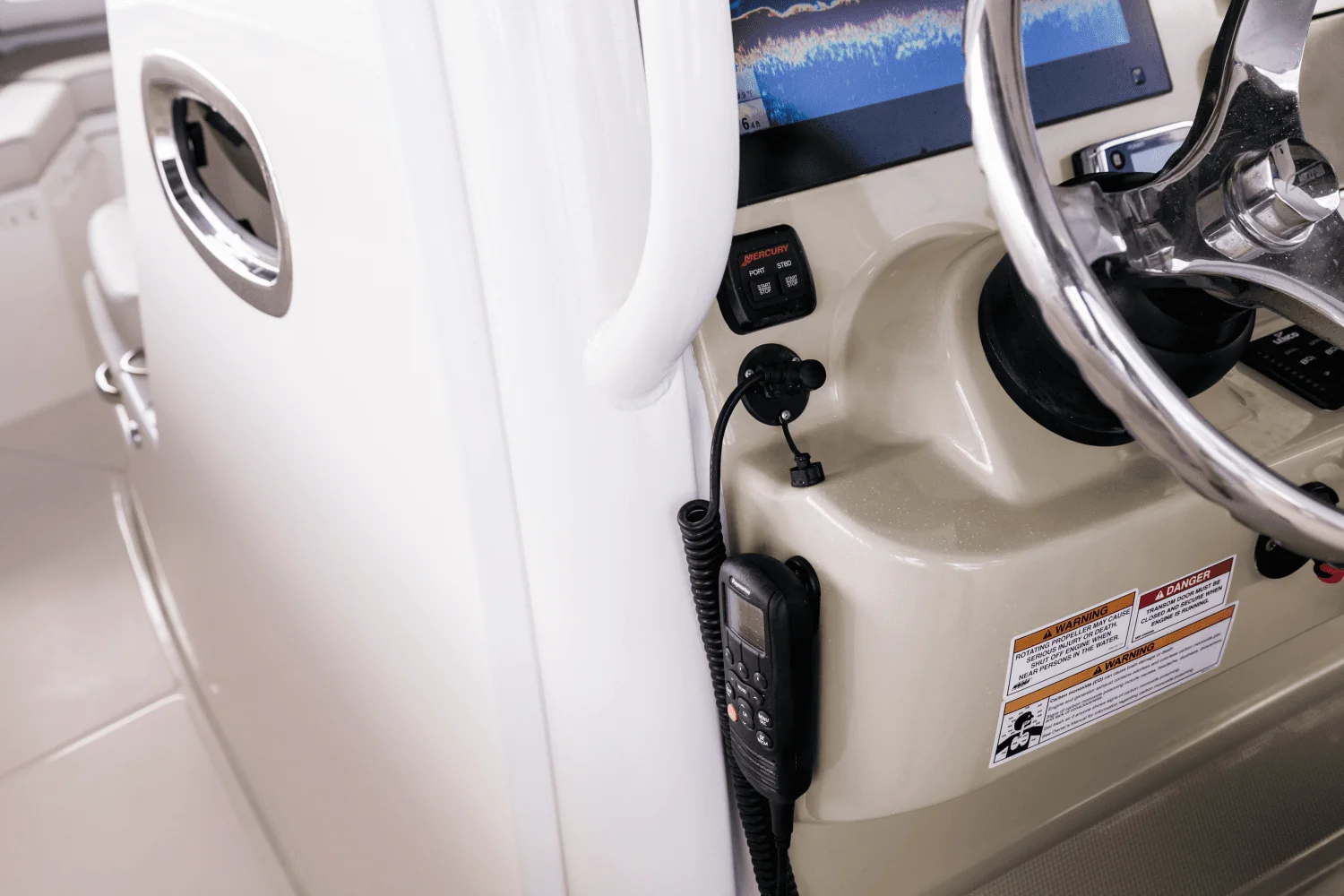 2026 Boston Whaler 250 Outrage Image Thumbnail #98