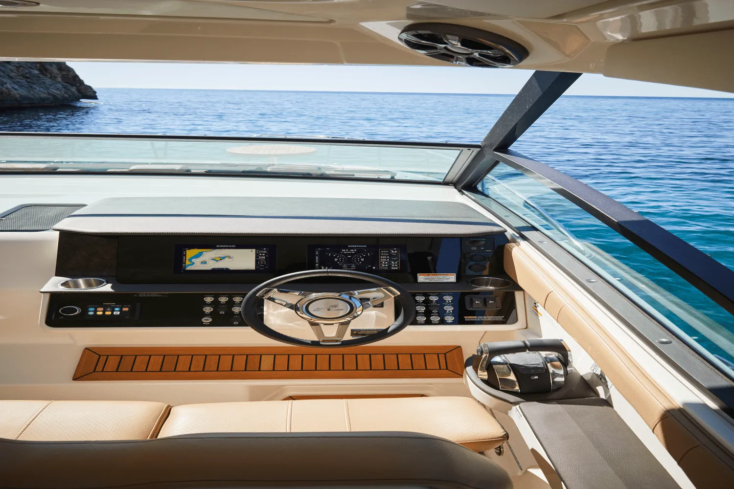 2025 Sea Ray Sundancer 320 Image Thumbnail #44
