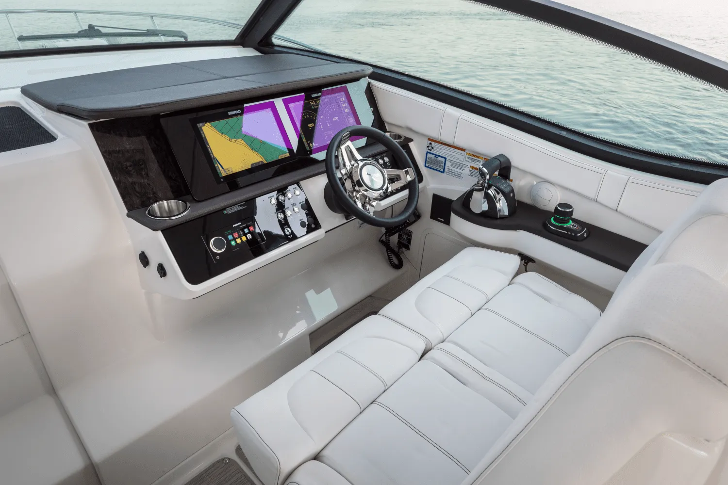 2025 Sea Ray Sundancer 320 Image Thumbnail #29