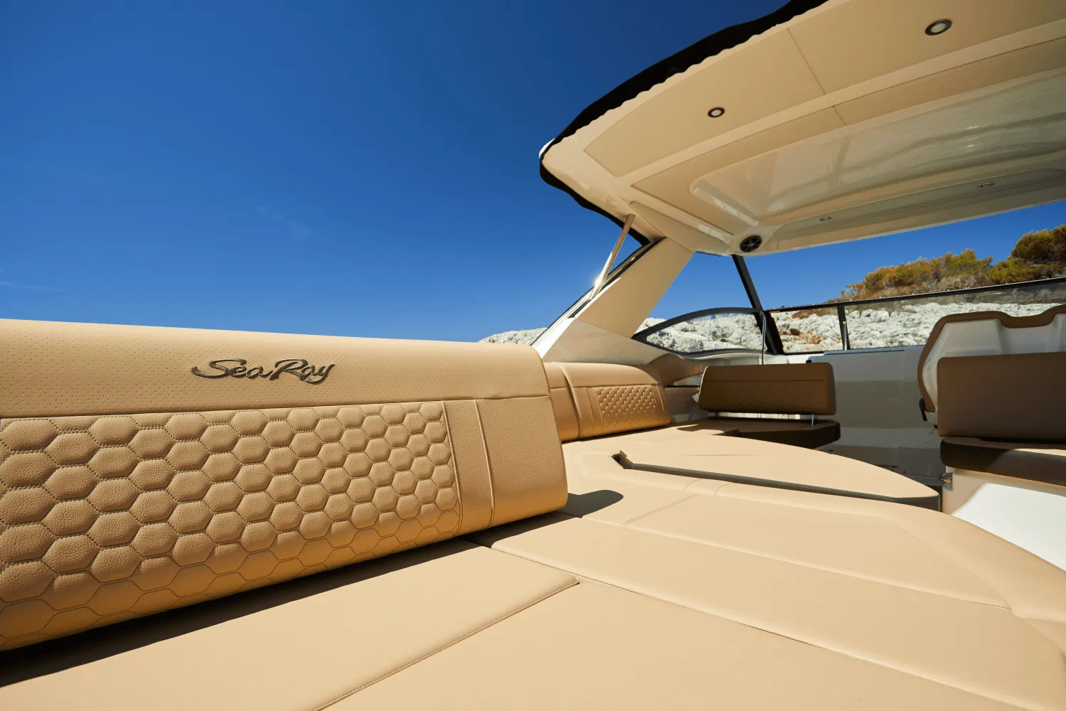 2025 Sea Ray Sundancer 320 Image Thumbnail #84