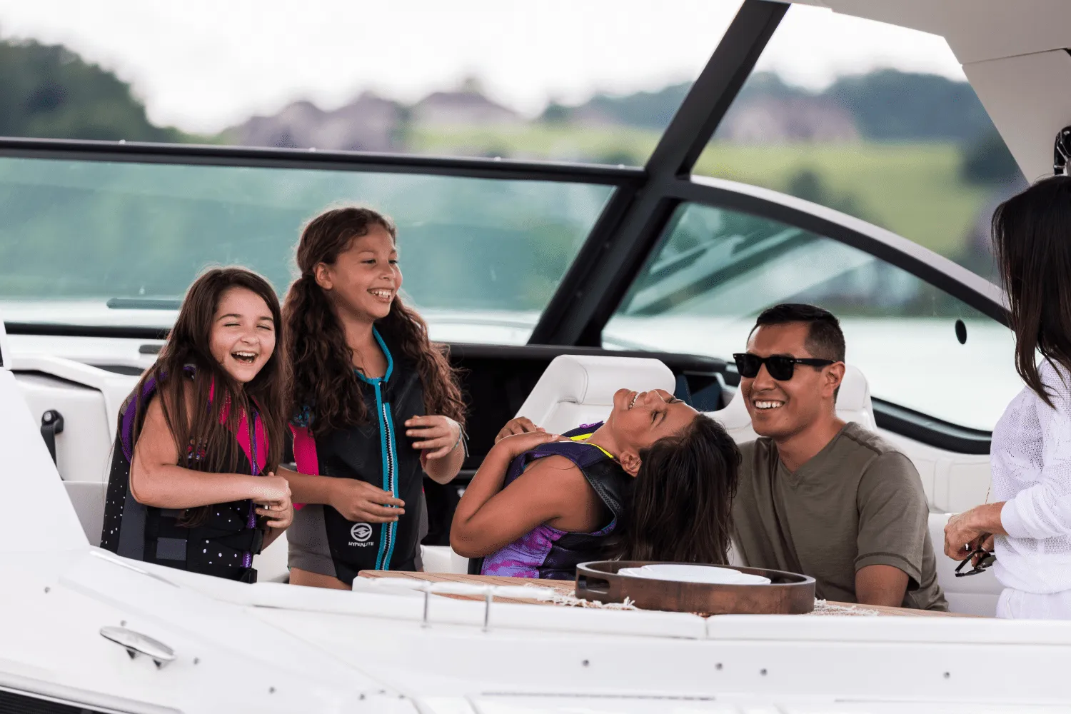 2025 Sea Ray Sundancer 320 Image Thumbnail #50