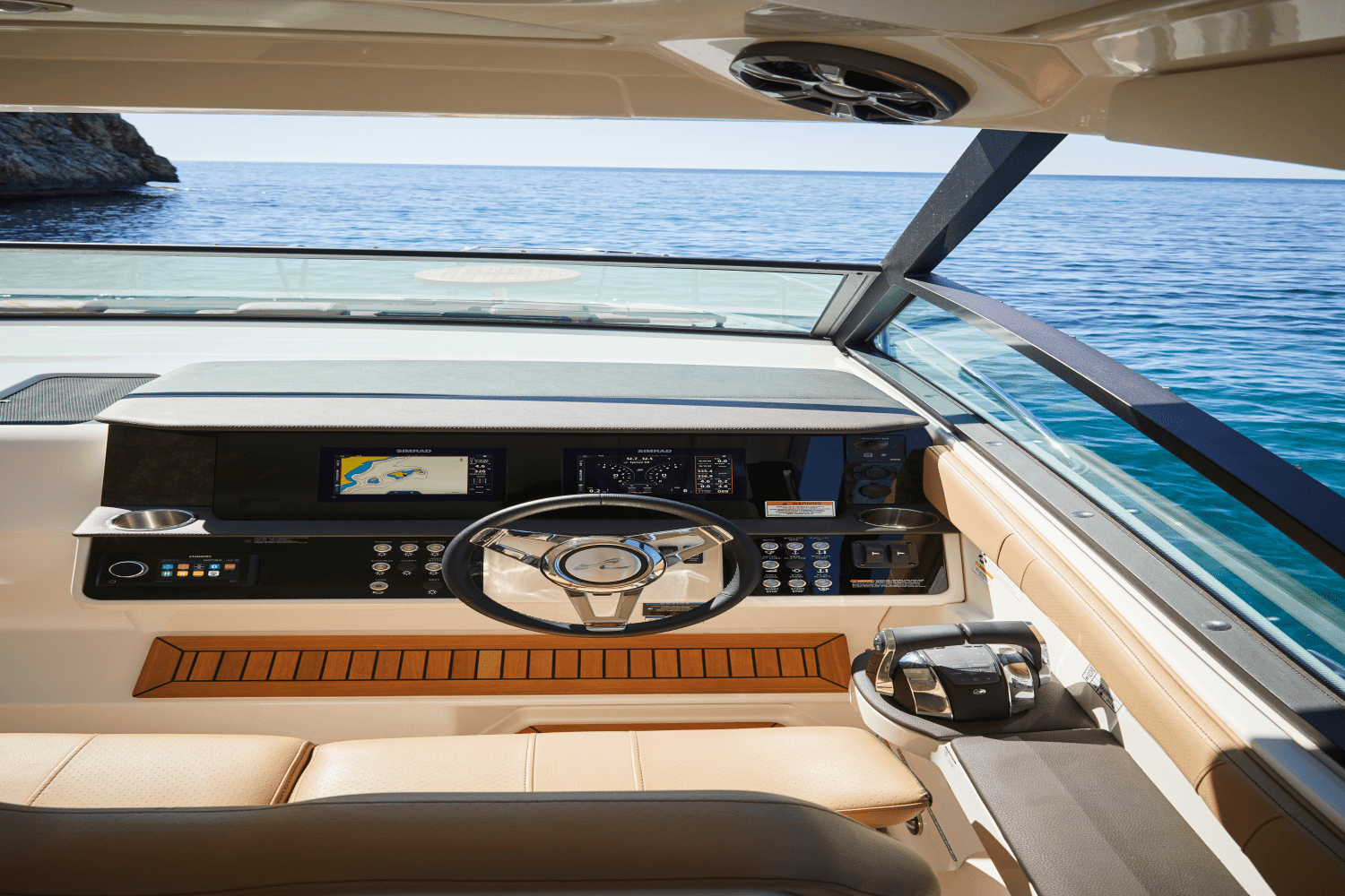 2026 Sea Ray Sundancer 320 Image Thumbnail #33