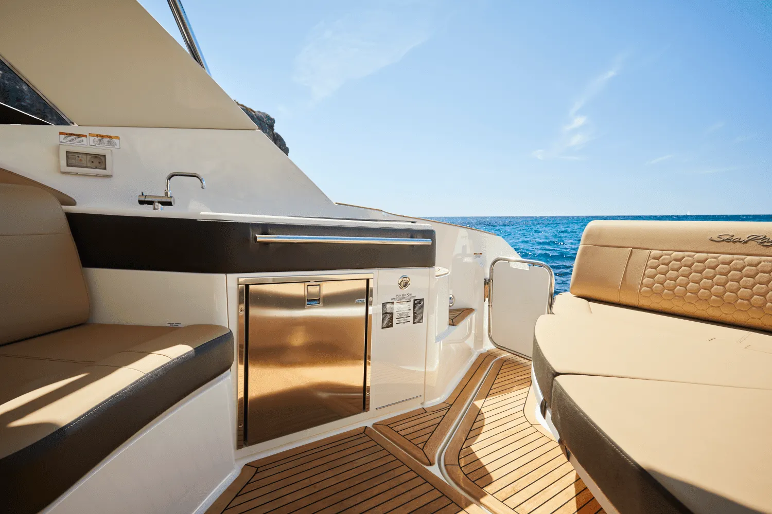 2025 Sea Ray Sundancer 320 Image Thumbnail #25