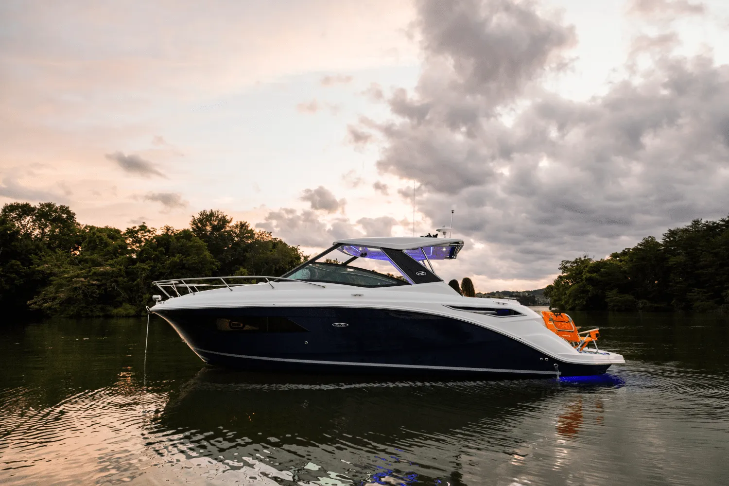 2025 Sea Ray Sundancer 320 Image Thumbnail #57