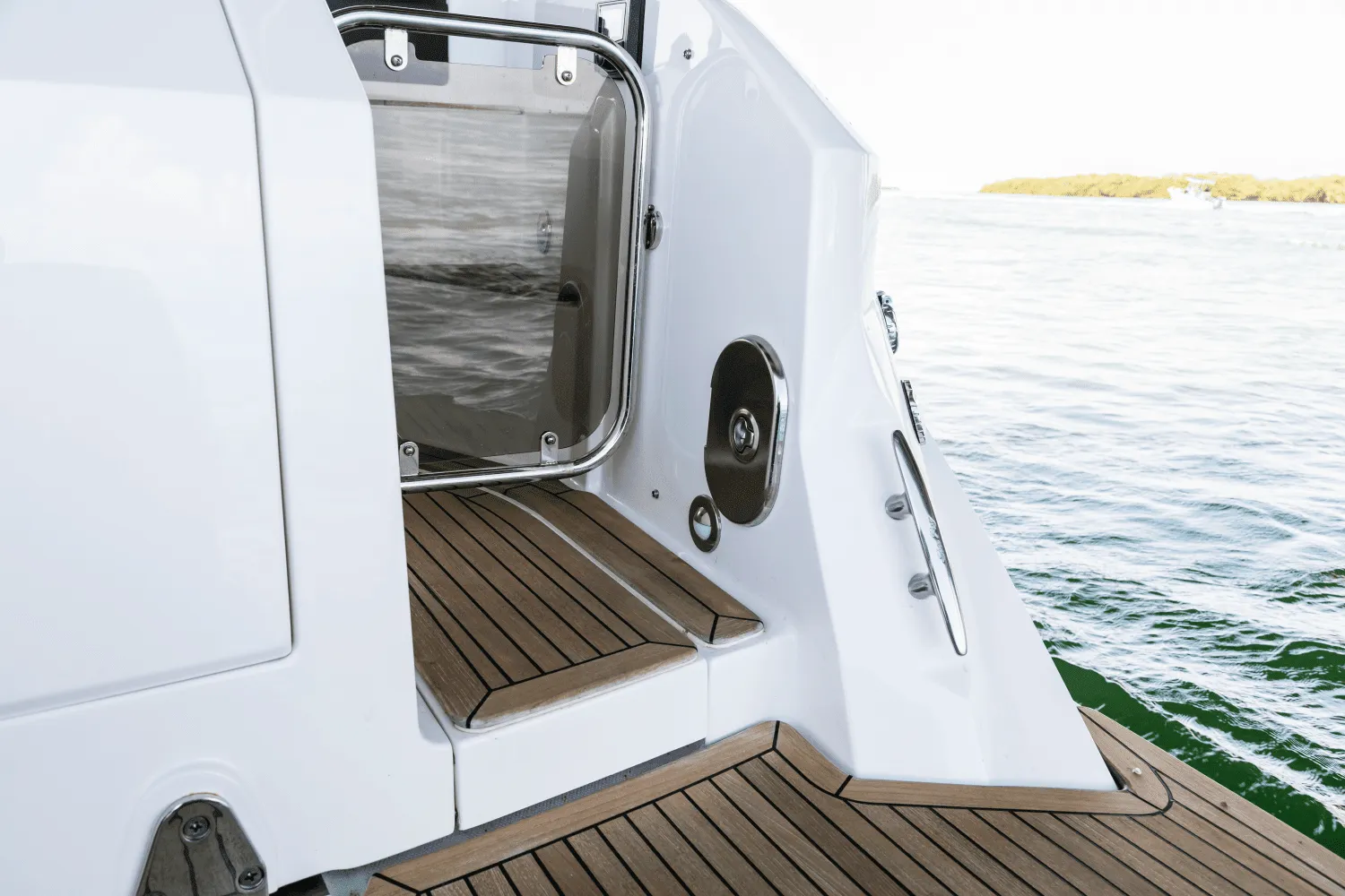 2025 Sea Ray Sundancer 320 Outboard Image Thumbnail #45