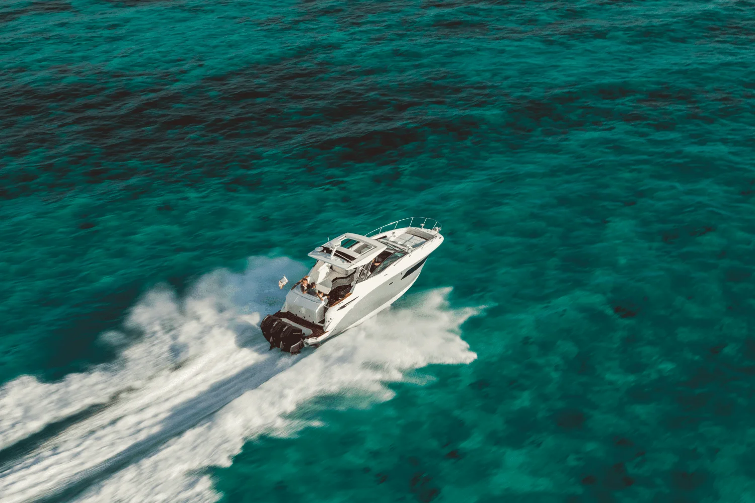 2026 Sea Ray Sundancer 320 Outboard Image Thumbnail #6