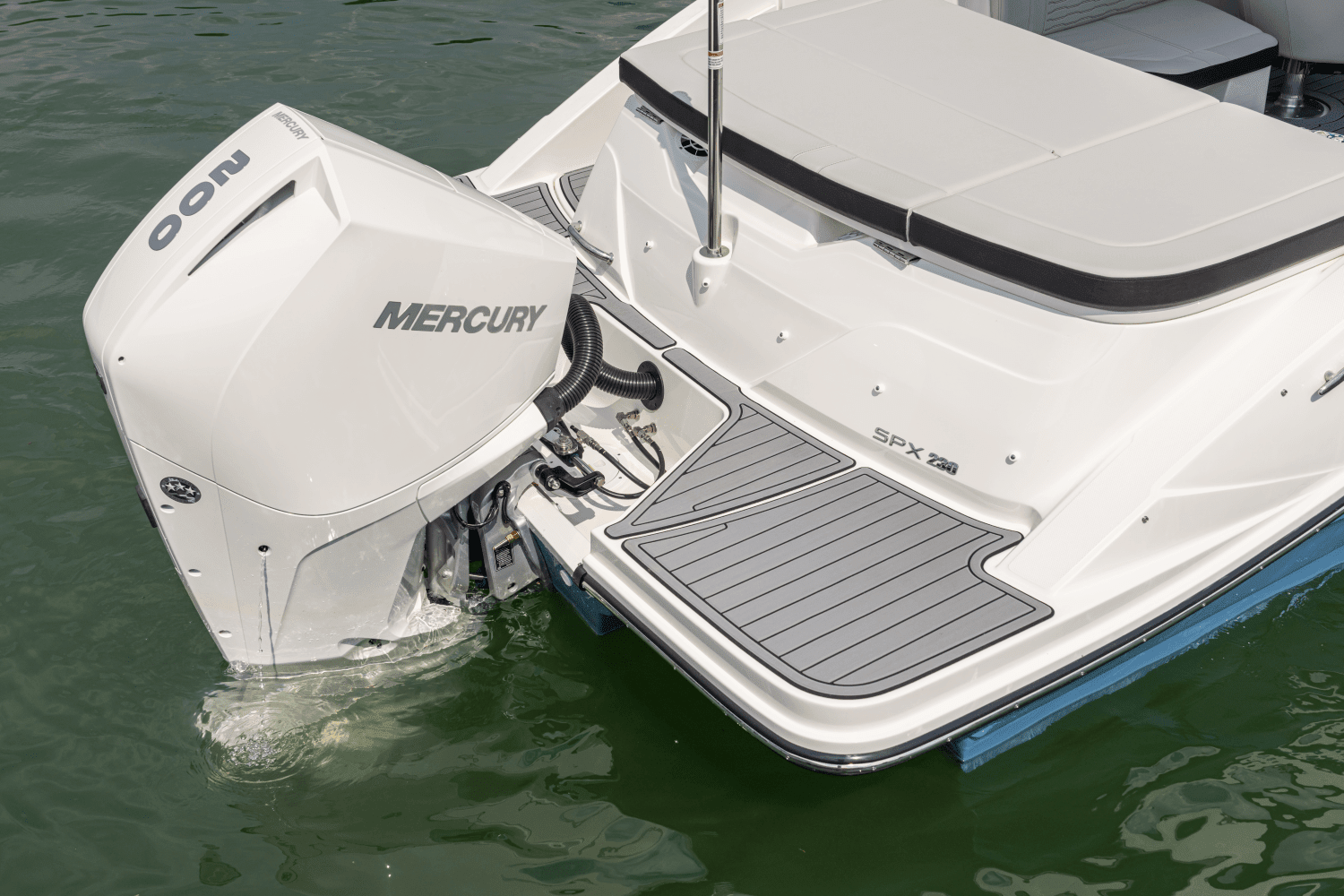 2025 Sea Ray SPX 230 Outboard Image Thumbnail #19