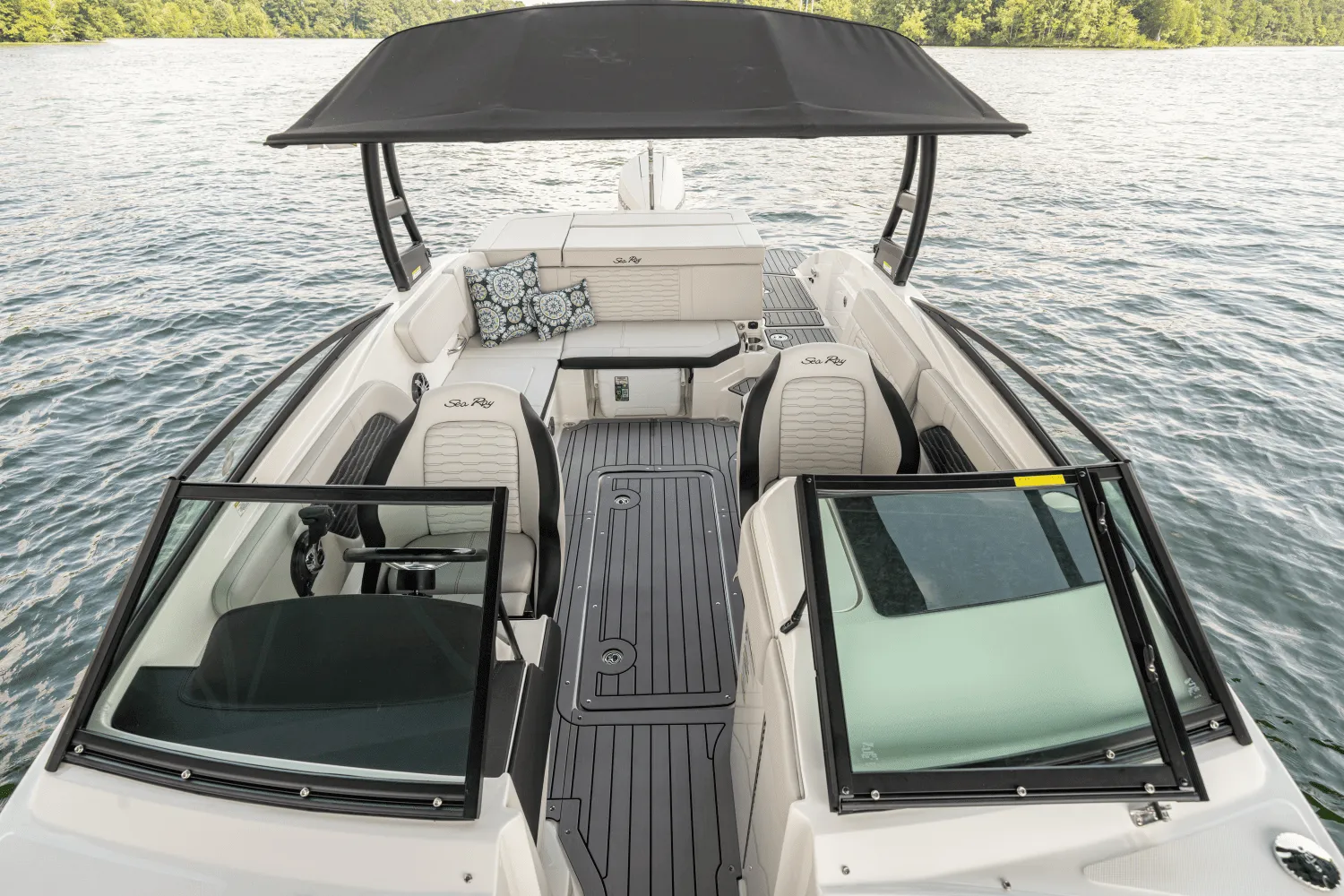 2025 Sea Ray SPX 230 Outboard Image Thumbnail #7