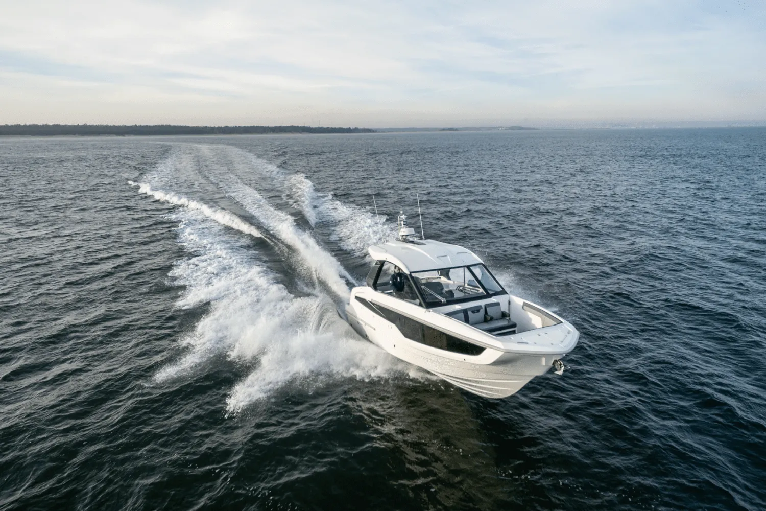 2024 Galeon 325 GTO Image Thumbnail #2
