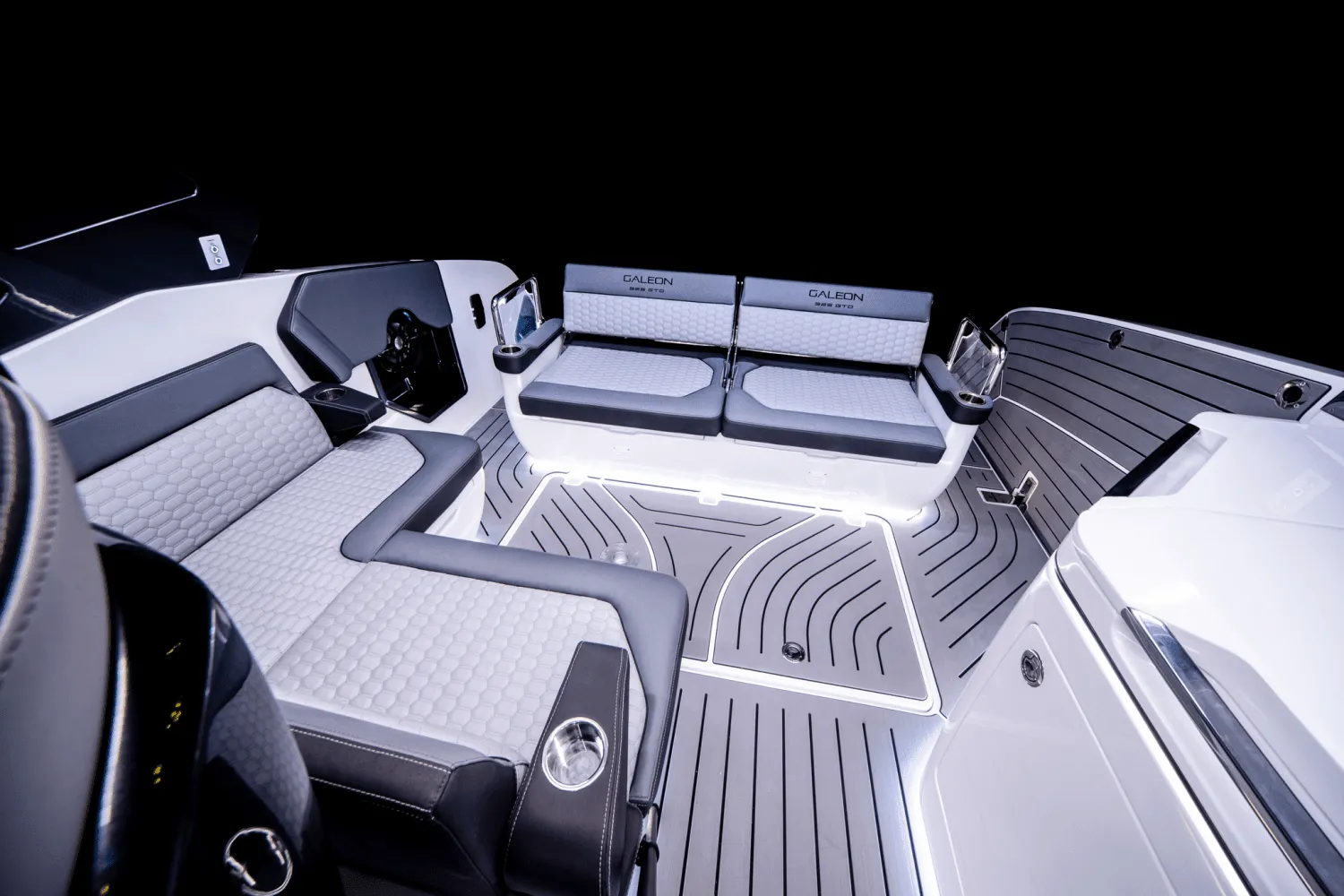 2024 Galeon 325 GTO Image Thumbnail #17