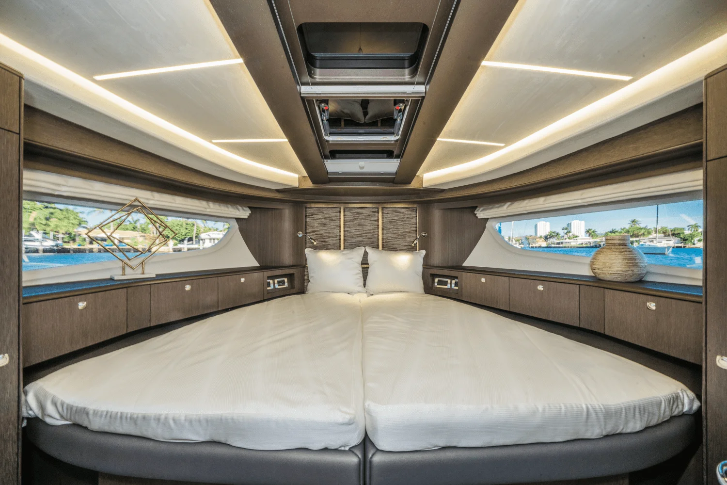 2026 Galeon 400 FLY Image Thumbnail #53