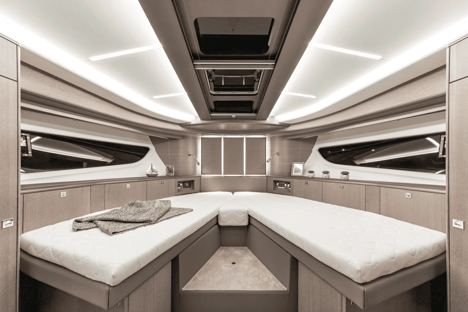 2026 Galeon 400 FLY Image Thumbnail #46