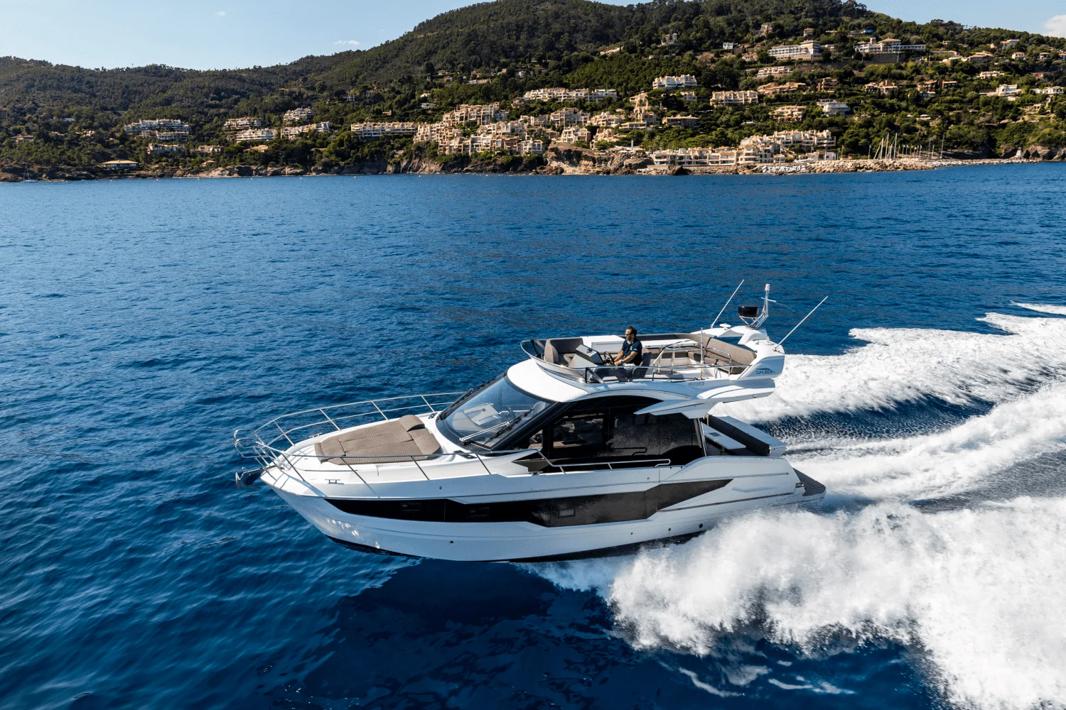 2026 Galeon 400 FLY Image Thumbnail #0