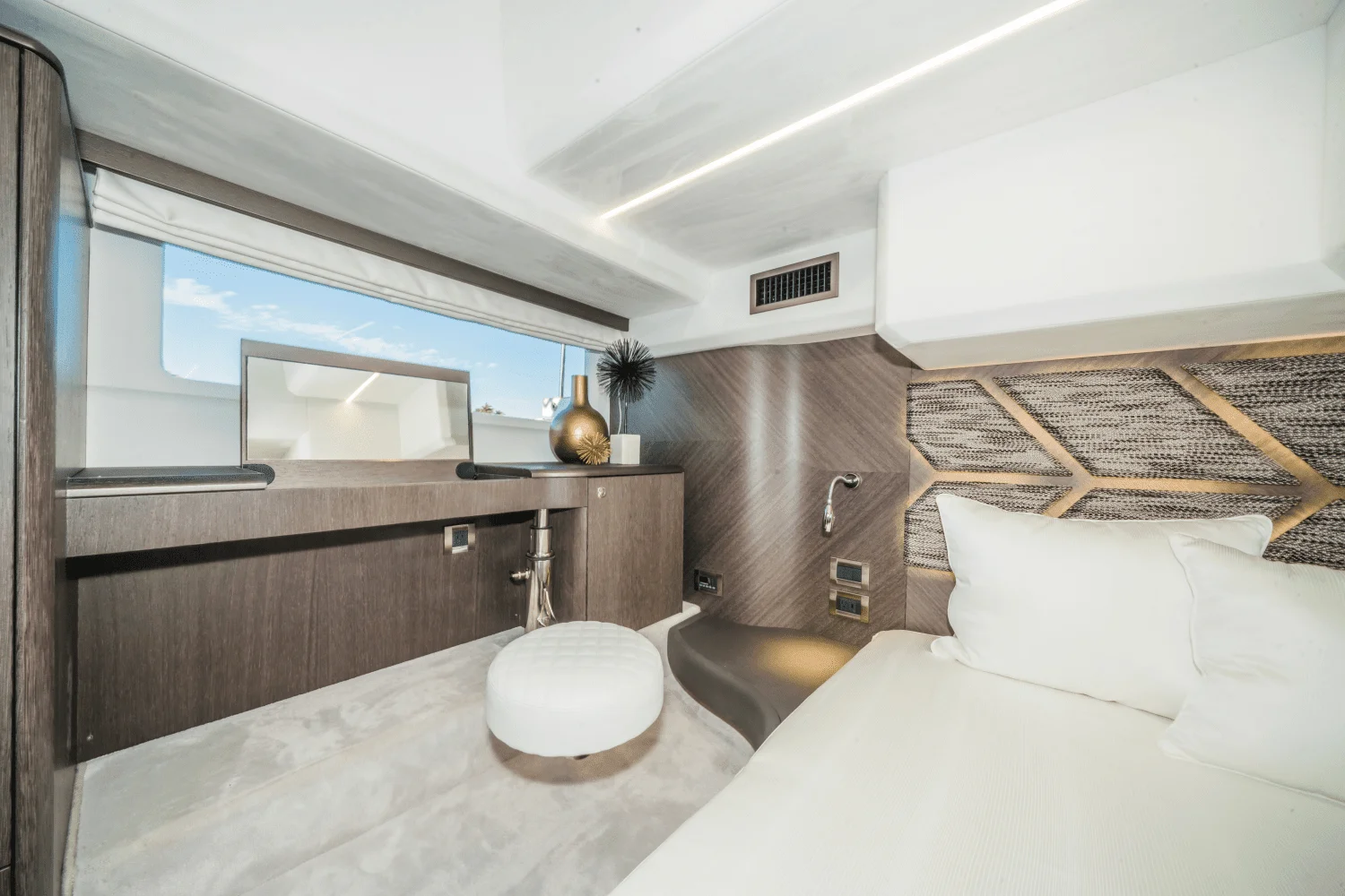 2026 Galeon 400 FLY Image Thumbnail #63