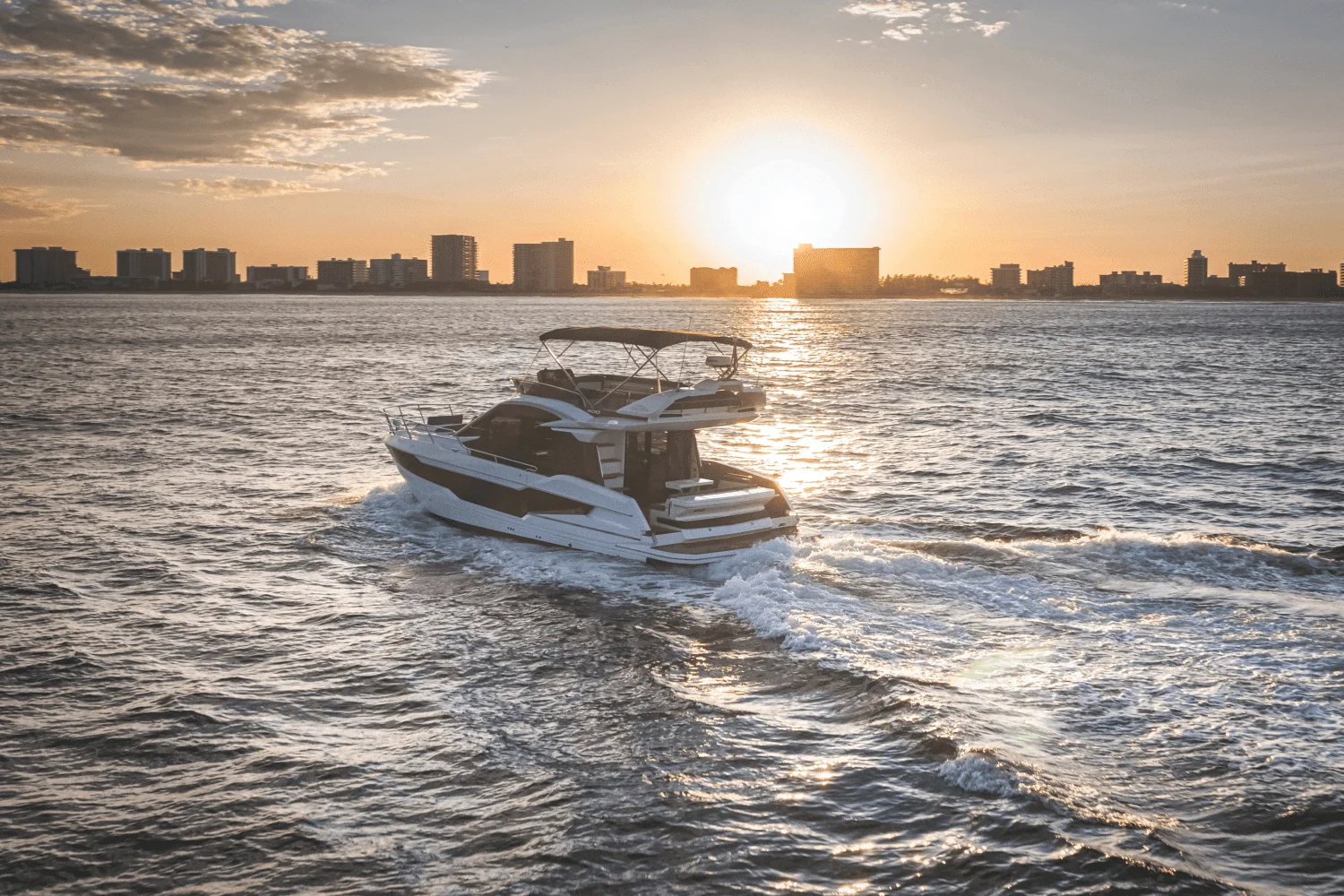 2026 Galeon 400 FLY Image Thumbnail #14