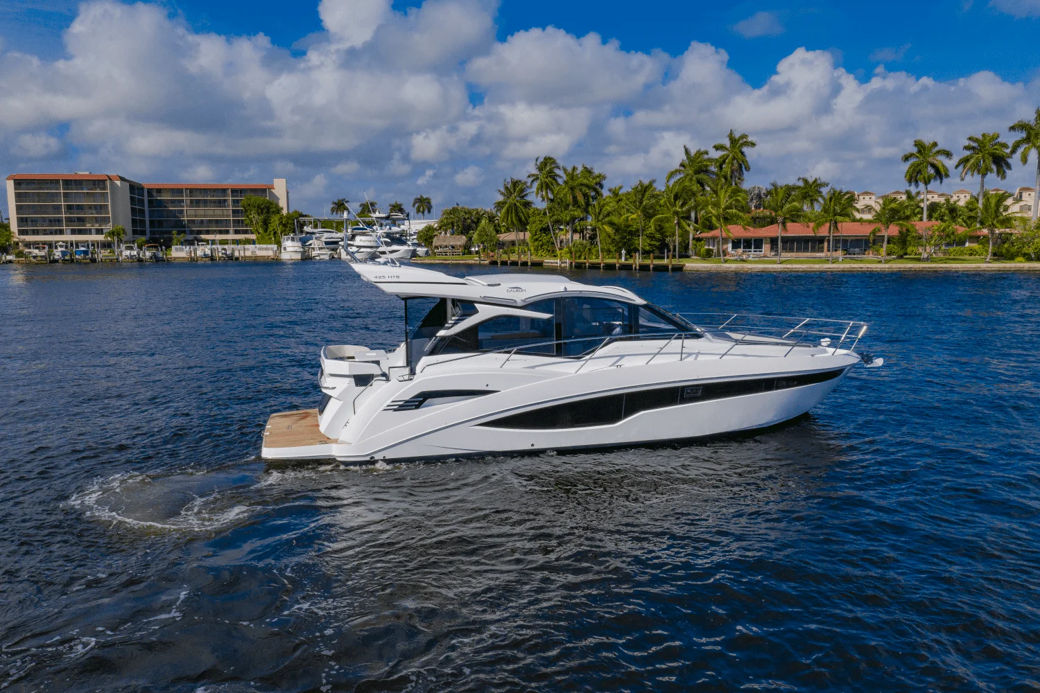2026 Galeon 425 HTS Image Thumbnail #4