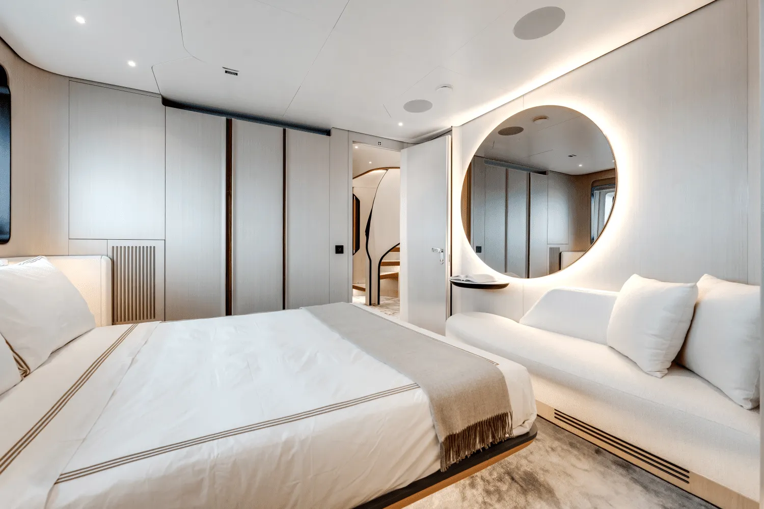 2025 Azimut
                                                             Grande 36M Image Thumbnail #21