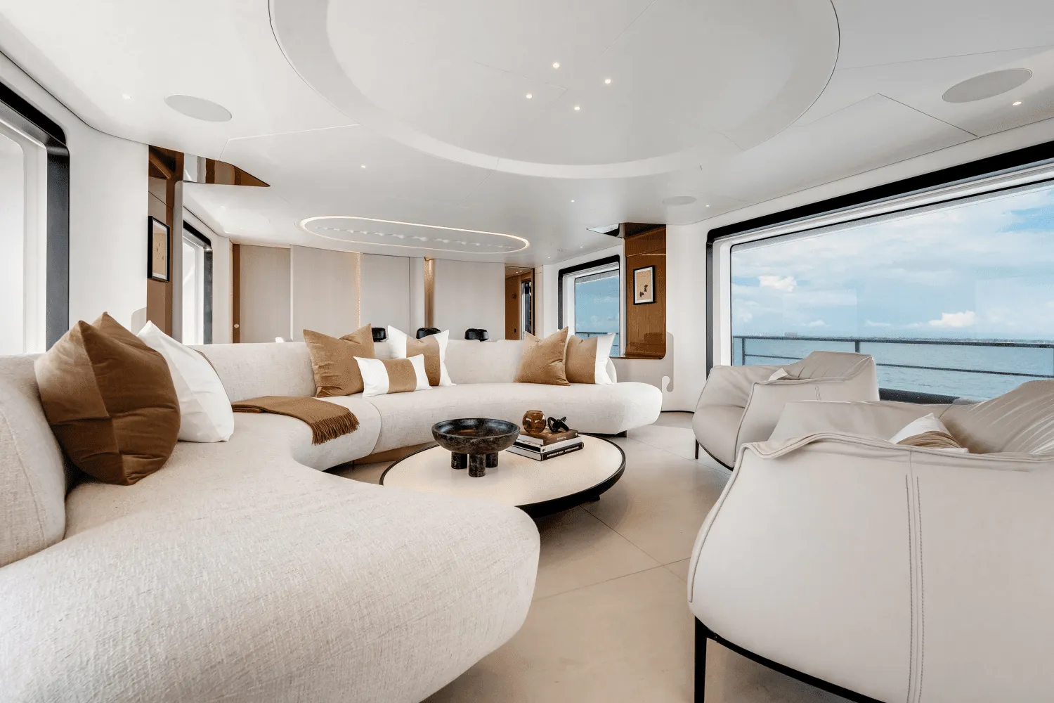 2025 Azimut
                                                             Grande 36M Image Thumbnail #31