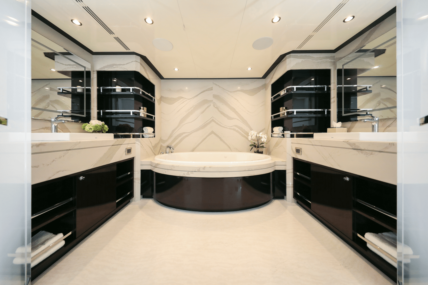 2024 Ocean Alexander 37L Image Thumbnail #61