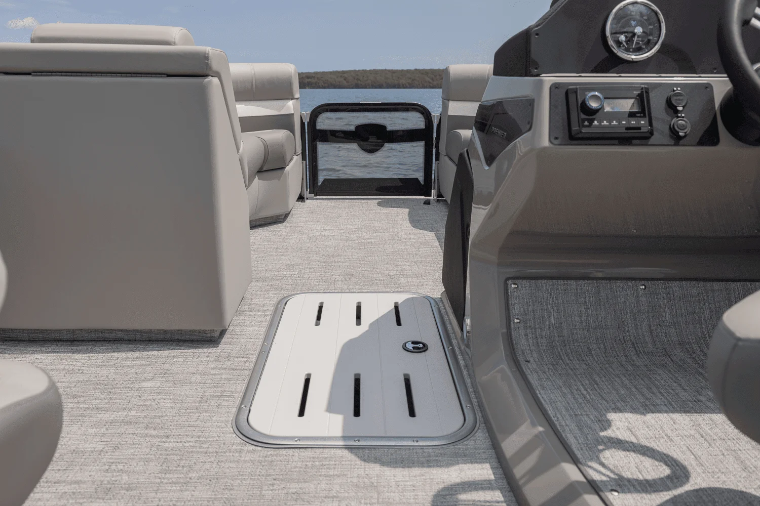 2026 Premier 230 Sunsation Image Thumbnail #5