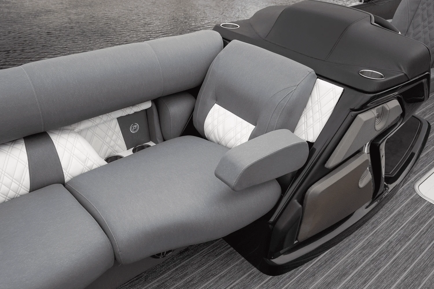 2026 Premier 230 Intrigue Image Thumbnail #3