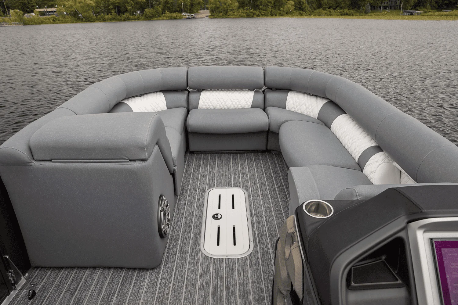 2026 Premier 230 Intrigue Image Thumbnail #6