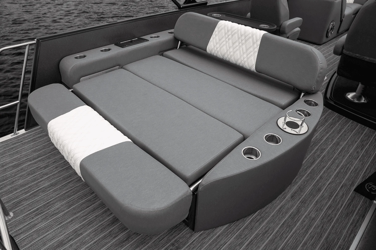 2026 Premier 230 Intrigue Image Thumbnail #9