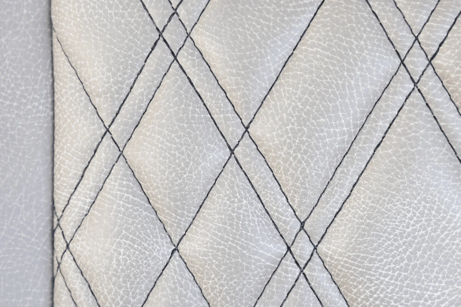 2026 Premier 330 Escalante Image Thumbnail #8