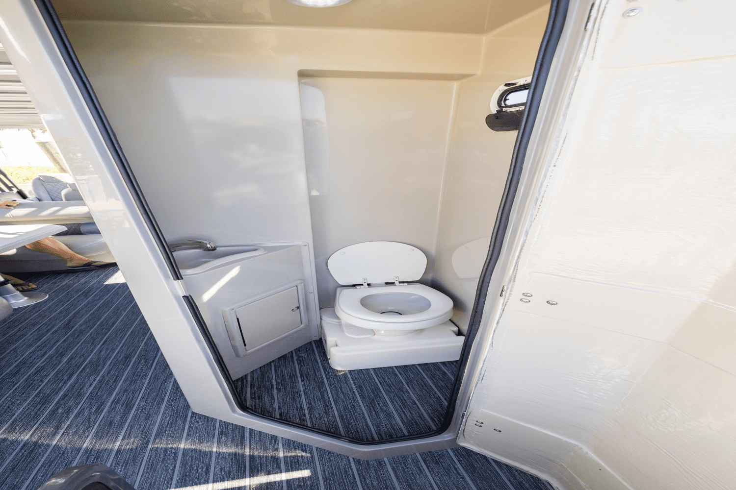 2026 Premier 330 Escalante Image Thumbnail #33