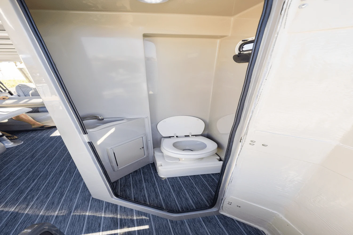 2026 Premier 330 Escalante Image Thumbnail #33