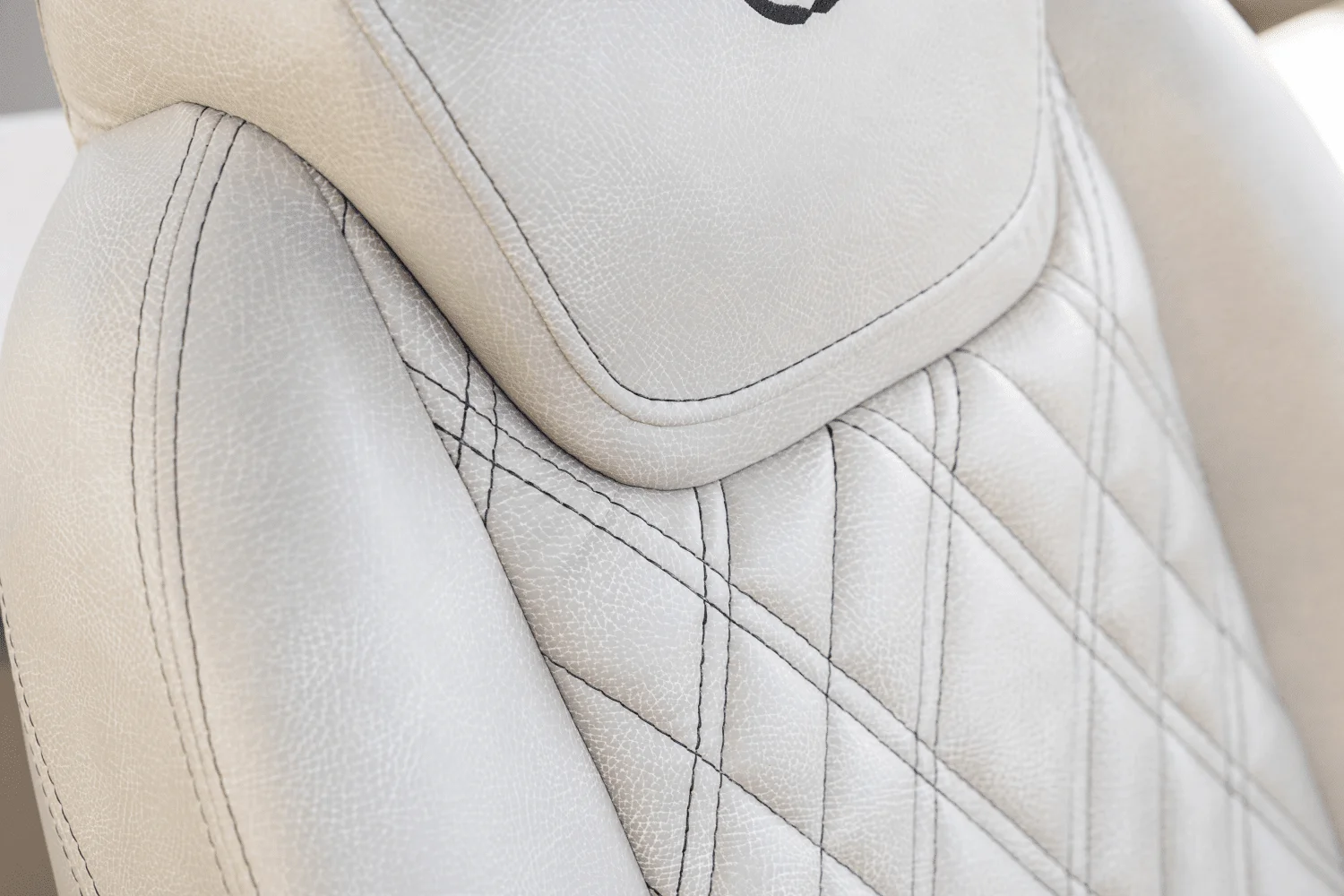 2026 Premier 330 Escalante Image Thumbnail #7