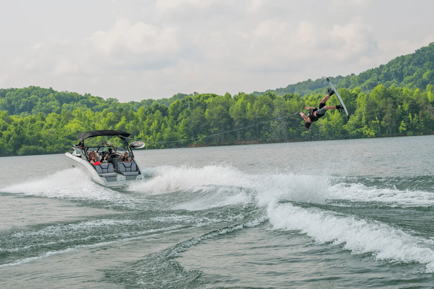 2026 Yamaha 255XD Image Thumbnail #3