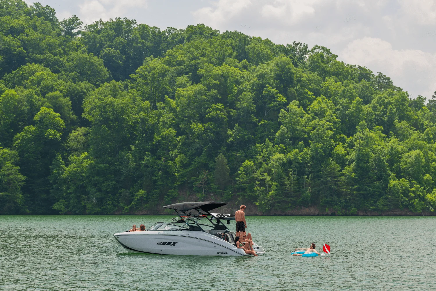 2026 Yamaha 255XD Image Thumbnail #4