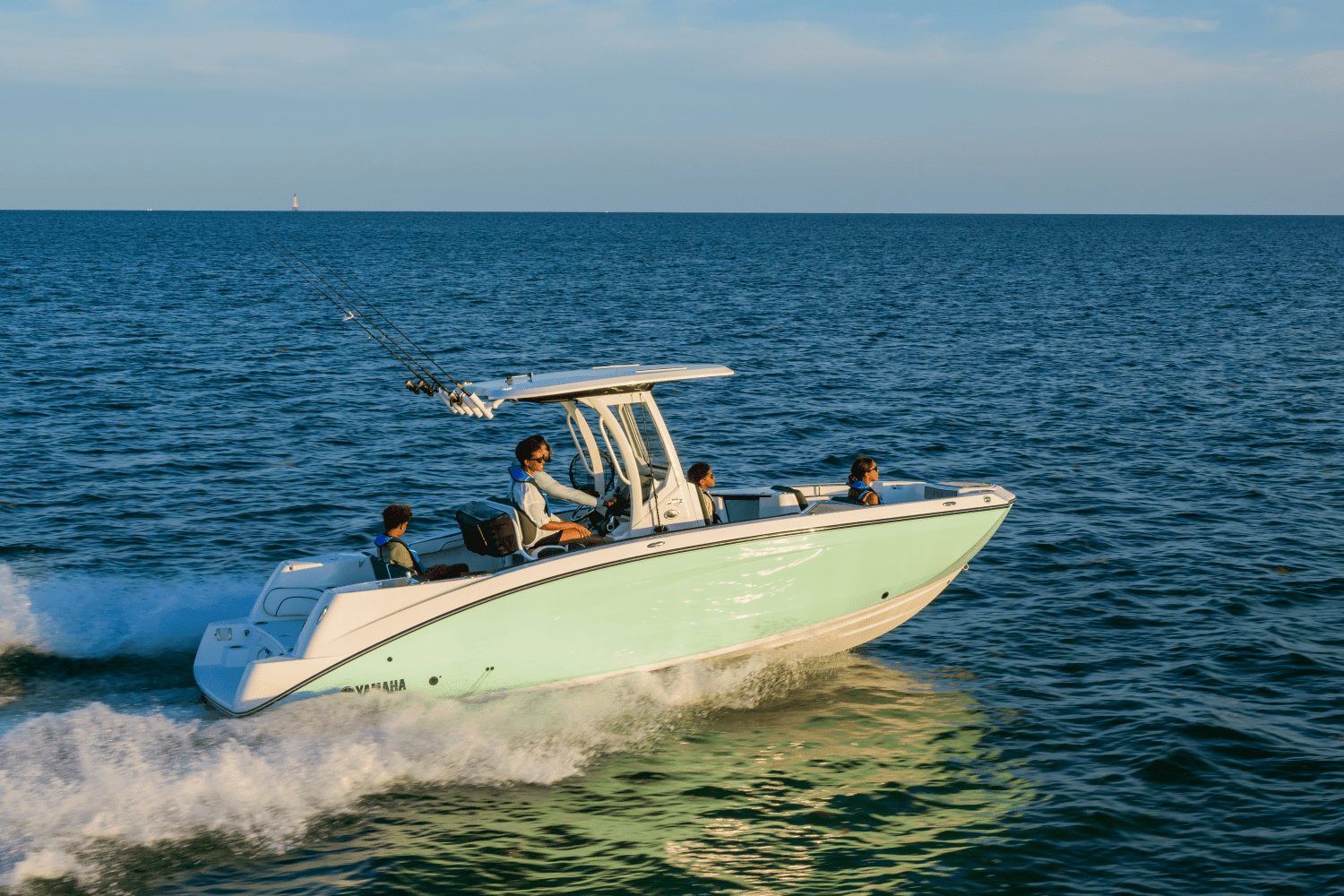 2024 Yamaha 252 FSH Sport Contact Your Local MarineMax Store About