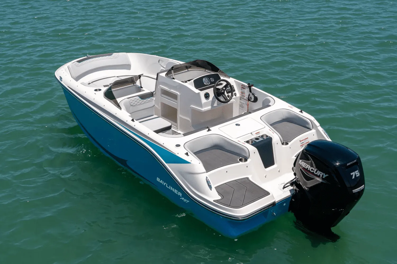 2025 Bayliner M17 Image Thumbnail #2