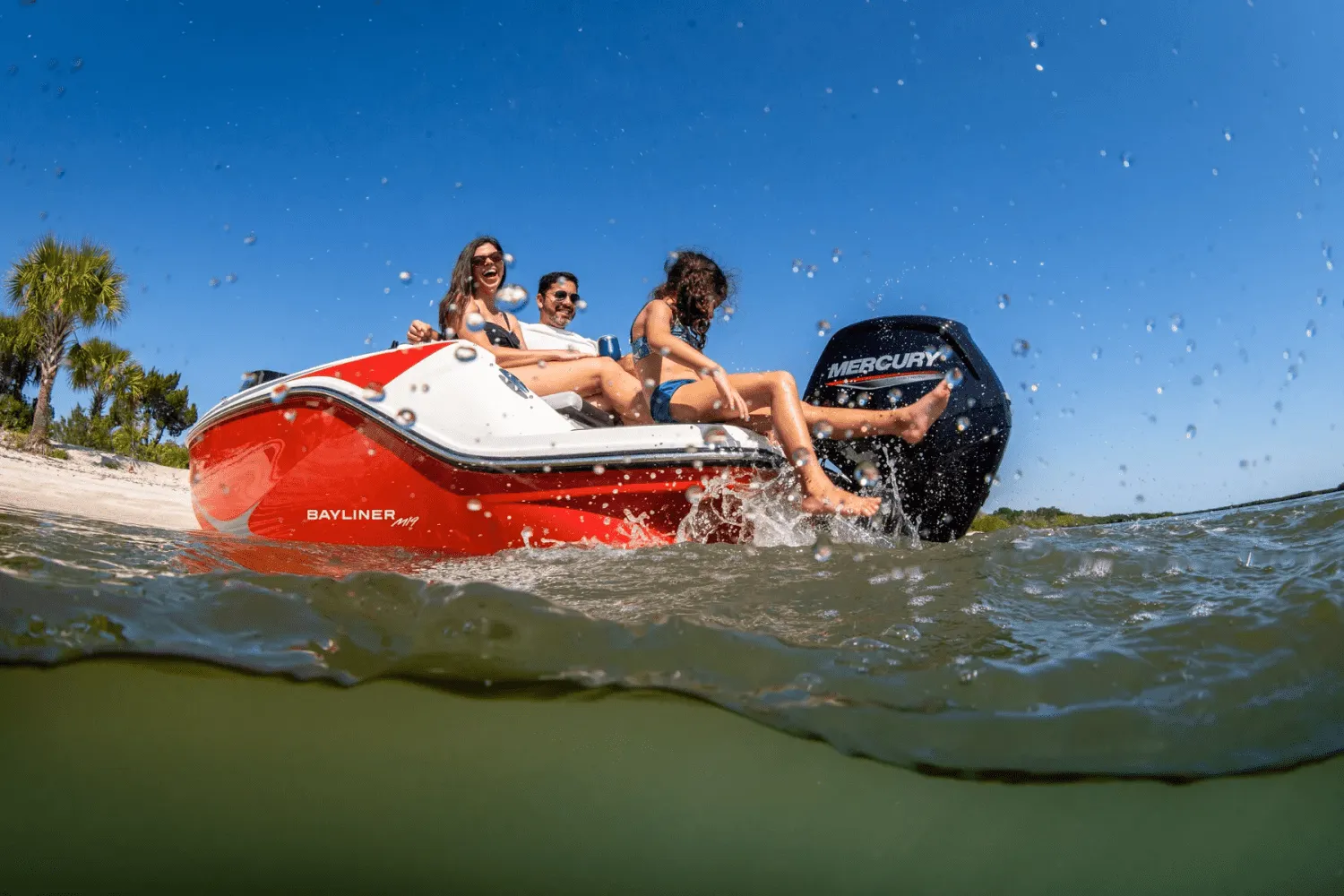 2025 Bayliner M19 Image Thumbnail #1