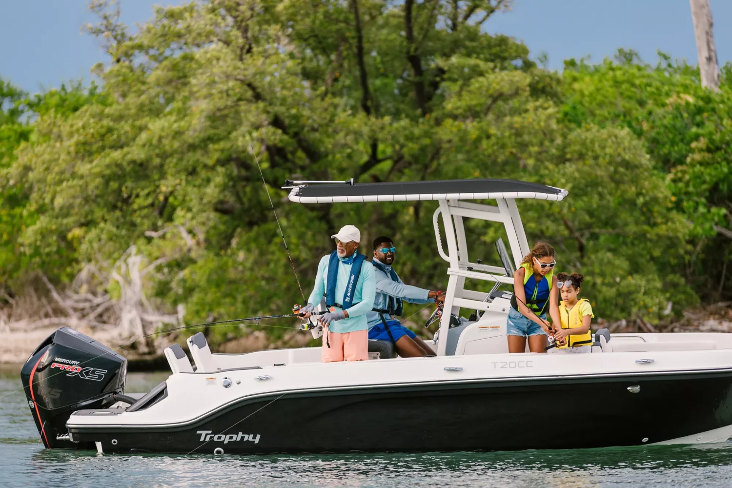 2025 Bayliner T20CC Image Thumbnail #1