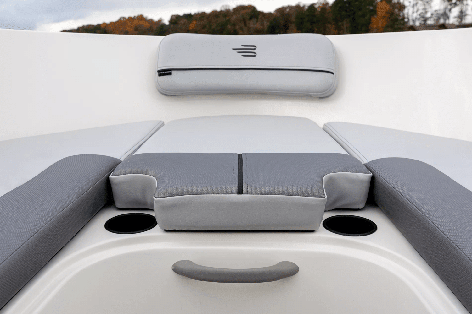 2025 Bayliner VR4 Image Thumbnail #5