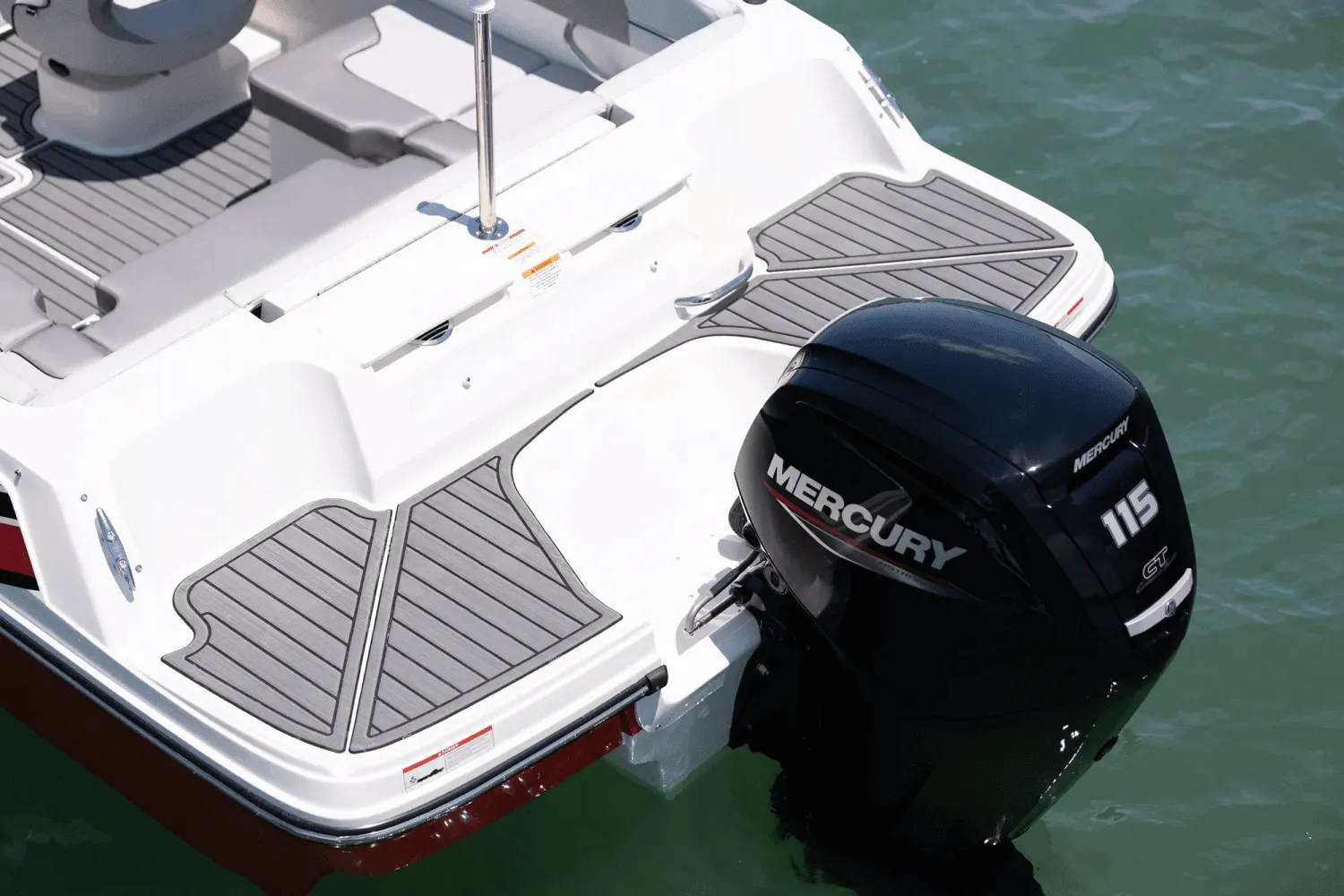 2025 Bayliner VR4 Outboard Image Thumbnail #7
