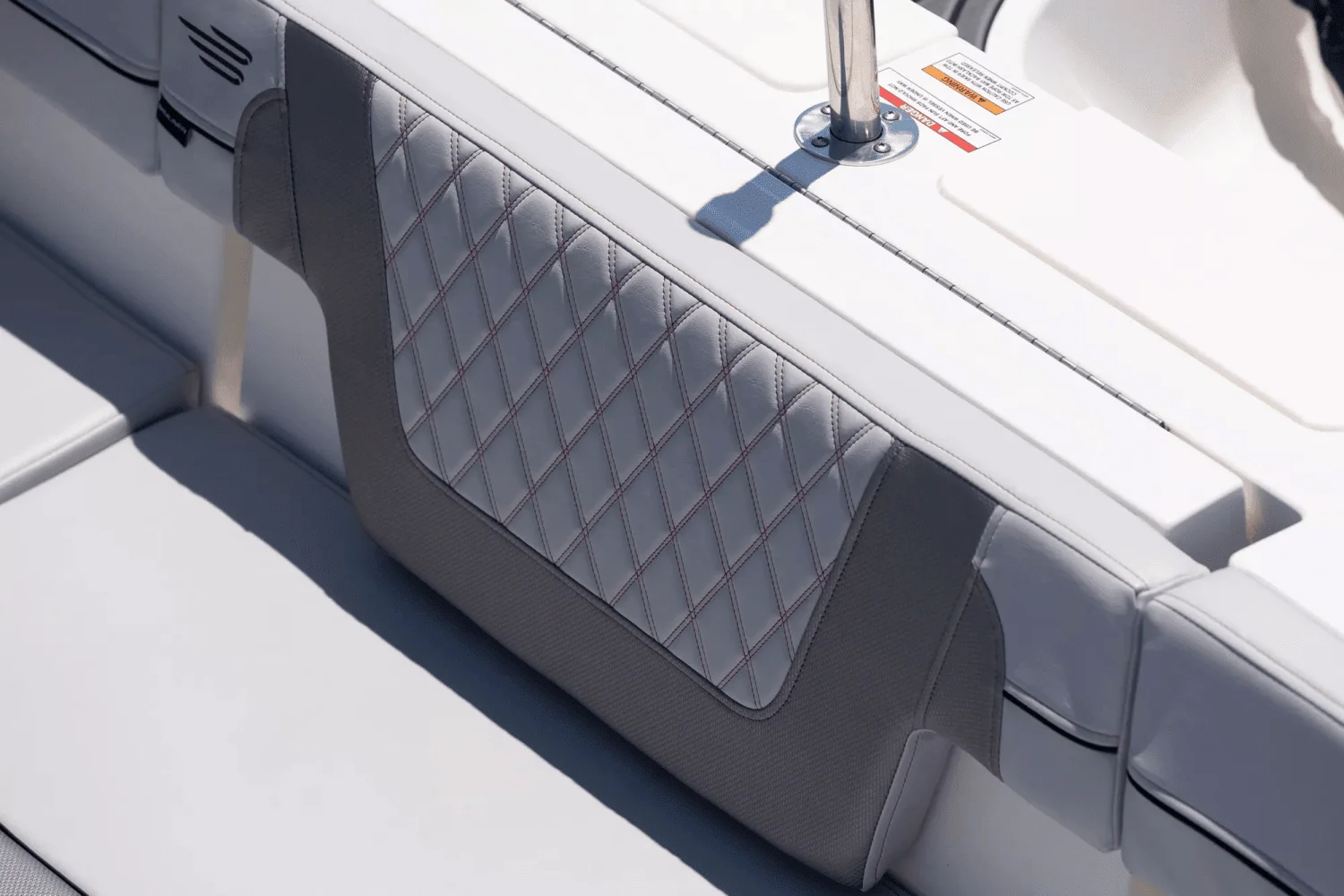 2025 Bayliner VR4 Outboard Image Thumbnail #6