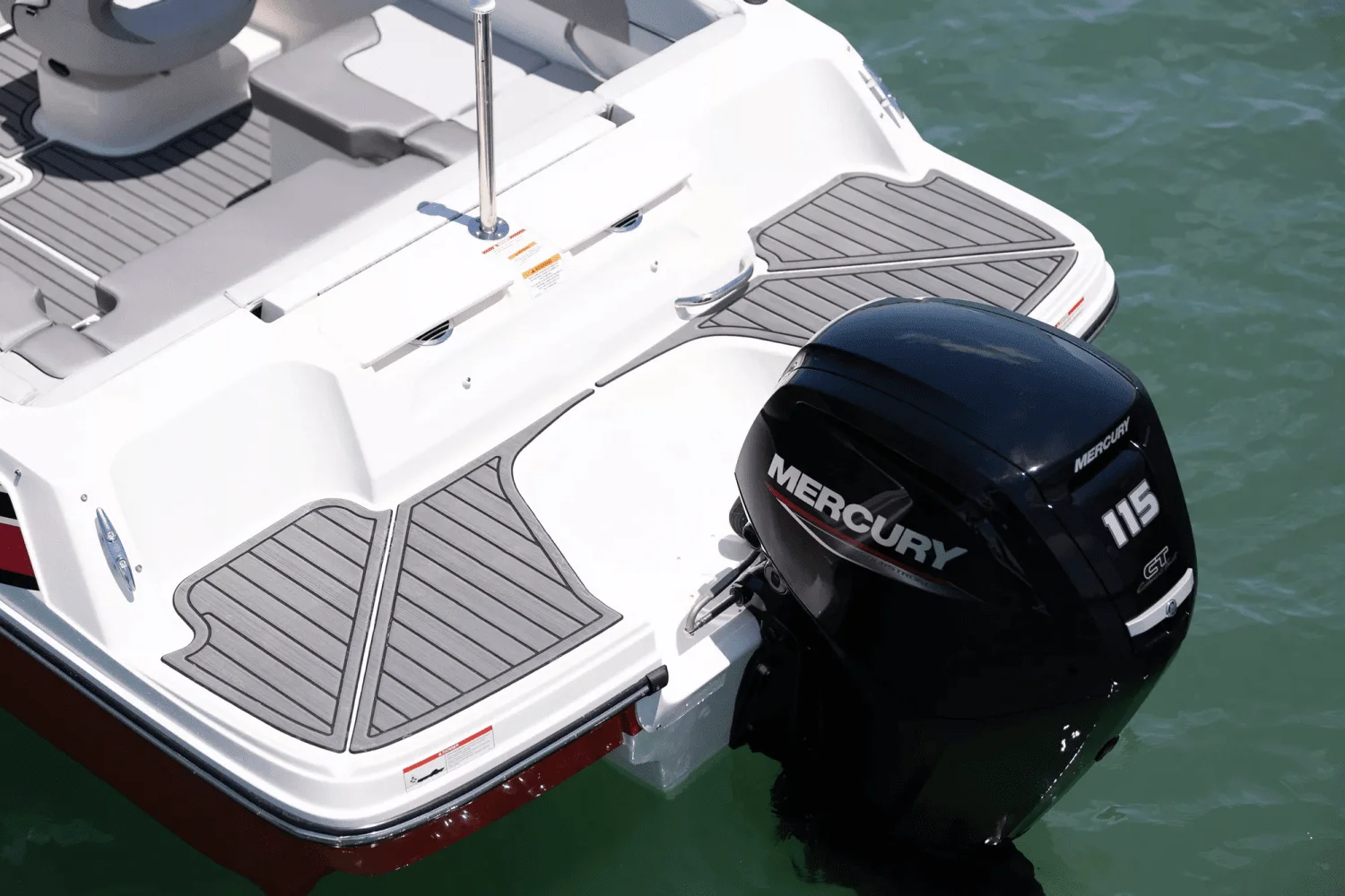 2025 Bayliner VR4 Outboard Image Thumbnail #7