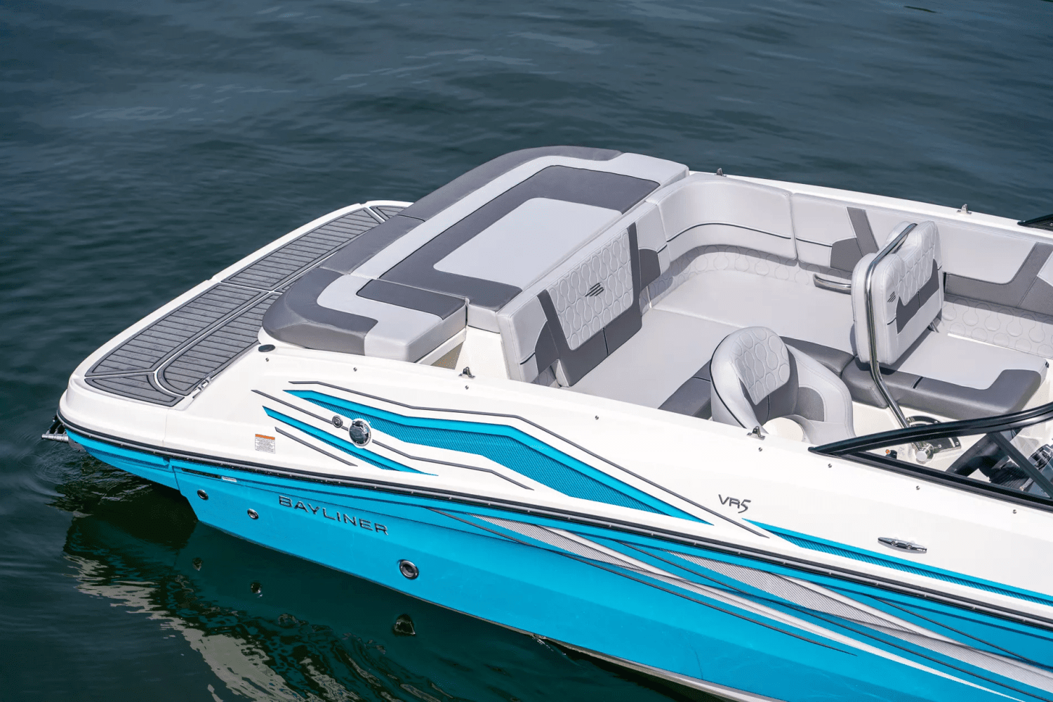 2025 Bayliner VR5 Image Thumbnail #3