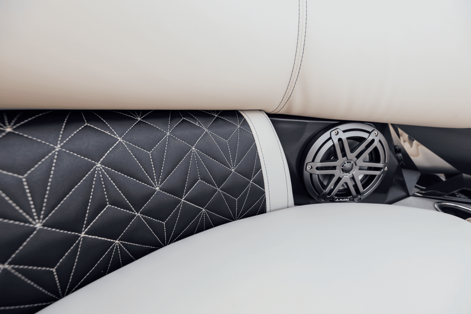 2026 Harris Grand Mariner 230 Image Thumbnail #63