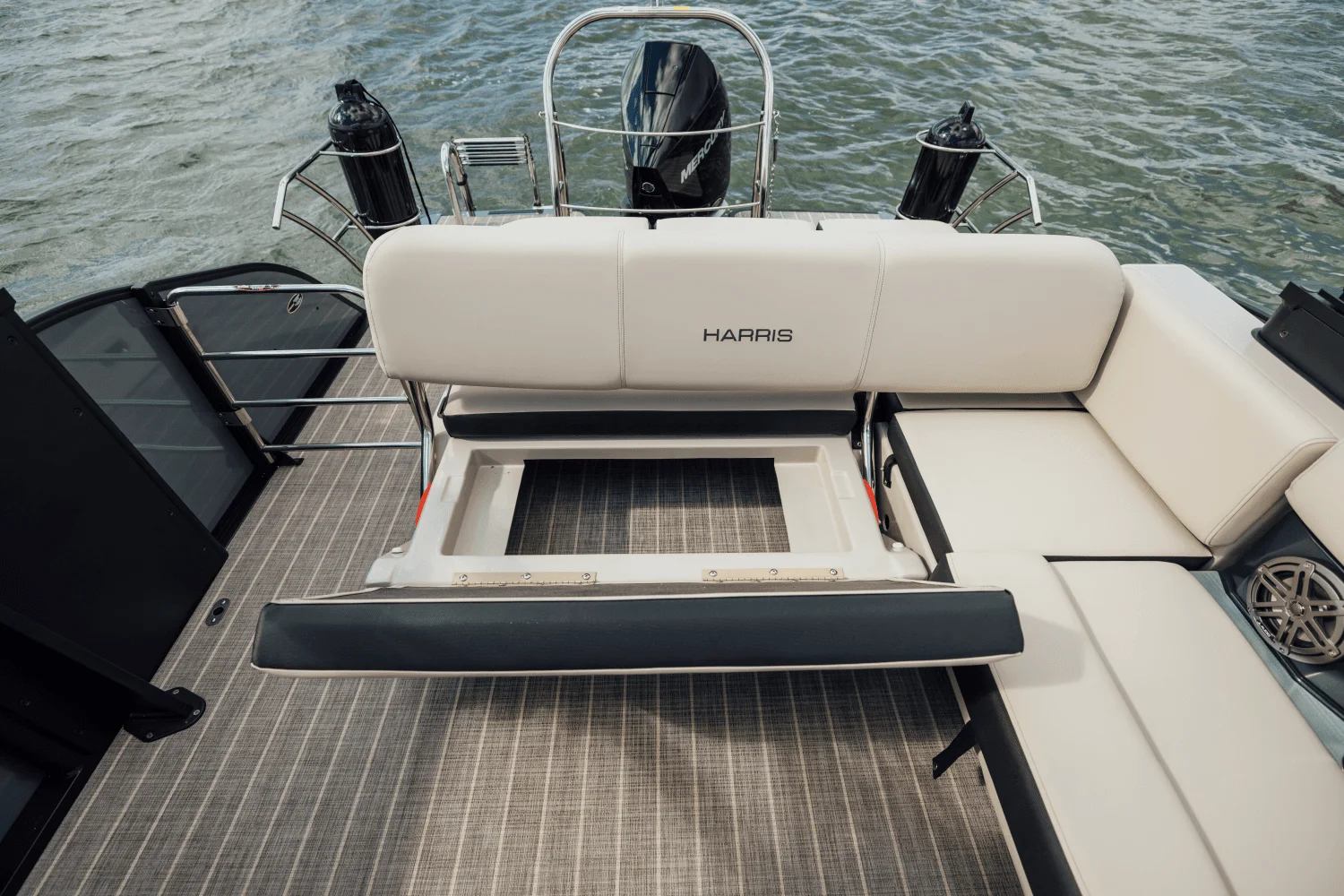 2026 Harris Grand Mariner 230 Image Thumbnail #6