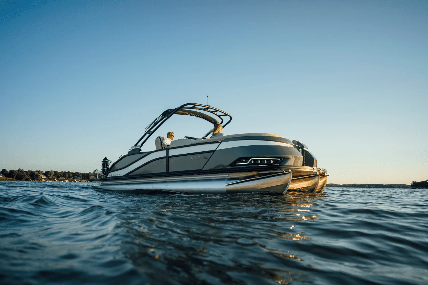 2026 Harris Grand Mariner 230 Image Thumbnail #4