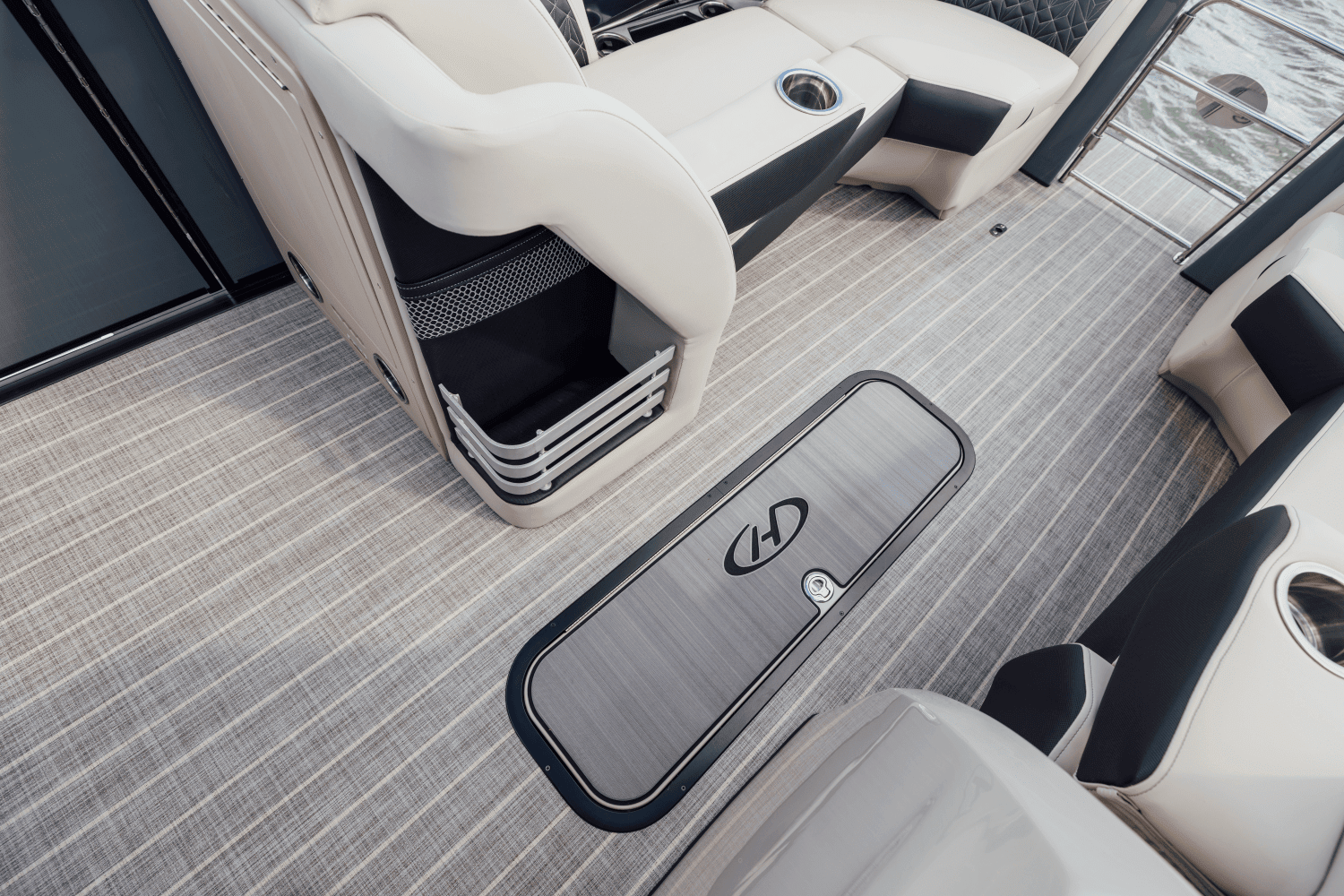 2026 Harris Grand Mariner 230 Image Thumbnail #19